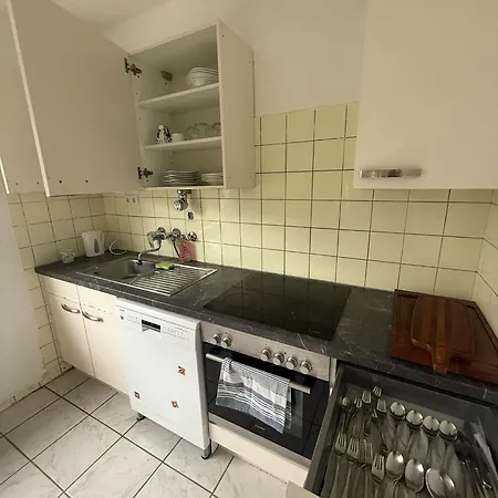 Monteurwohnung Bei Köln,düsseldorf Wlan, Parkplatz, Küche, Handtücher * Monheim am Rhein