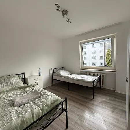 Monteurwohnung Bei Köln,düsseldorf Wlan, Parkplatz, Küche, Handtücher * Monheim am Rhein