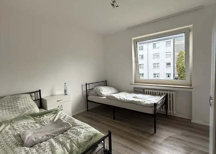 Monteurwohnung Bei Koeln,duesseldorf Wlan, Parkplatz, Kueche, Handtuecher * Monheim am Rhein